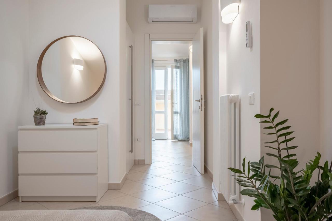 Sea View Apartment Сан-Винченцо Экстерьер фото